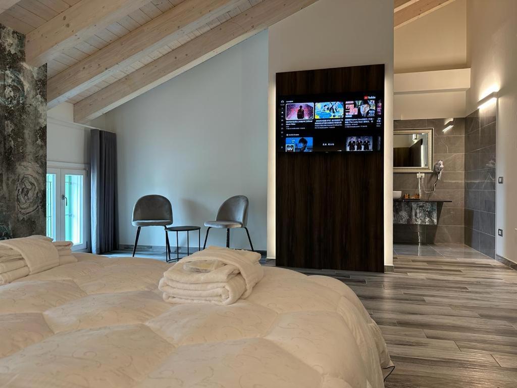 Royal Garden Luxury Rooms Padua Exterior foto